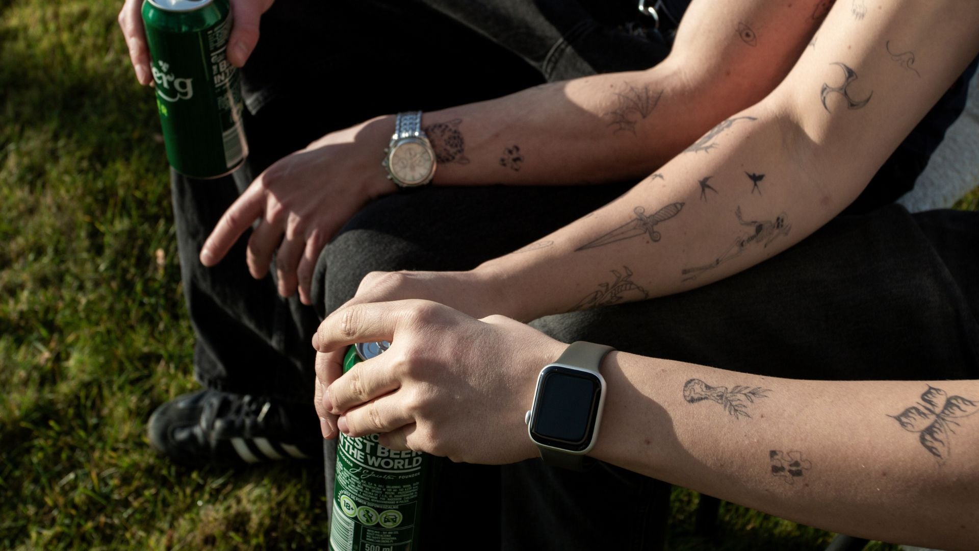 Zmywalne Tatuaże z Henny: Trendy w Tatuażach Tymczasowych na Lato 2025