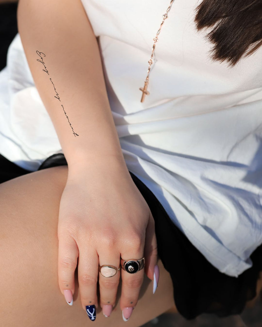 Napis Enjoy every moment - Tatuaż tymczasowy Jagua 12x8