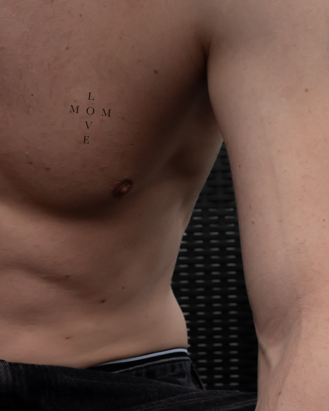 Napis Love mom - Tatuaż tymczasowy Jagua 5x5